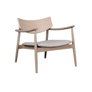 Lara Loungestol i Lys Natur eg m. Beige stof sæde