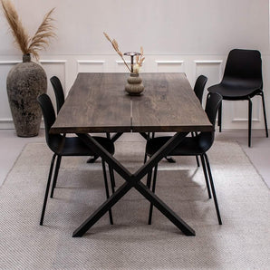 Spisebordssæt - Venus plankebord 200 cm Smoked eg + 4 stk. Karlo spisebordsstol i Sort