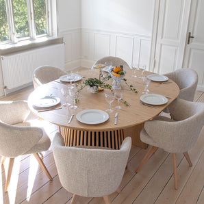 Verdal Spisebordsstol i Beige Bouclé m. Natur eg ben