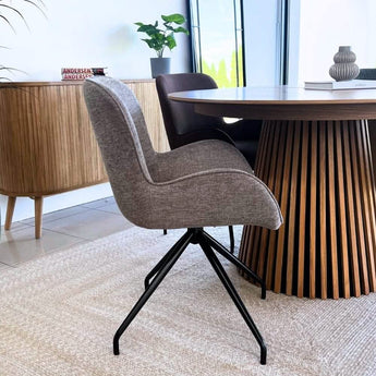 Matti spisebordsstol i Sand m. drejefunktion - Hofstra & Wagner