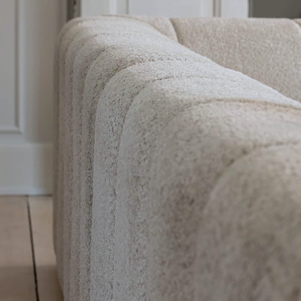 Bora Sofa i Beige Boucle - Venstrevendt - 300 cm