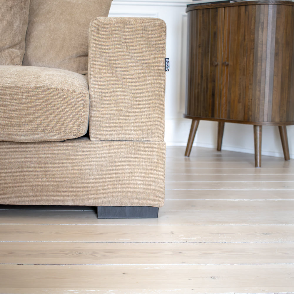 Callie 3-pers sofa 300 cm - inkl. puf - Karamel