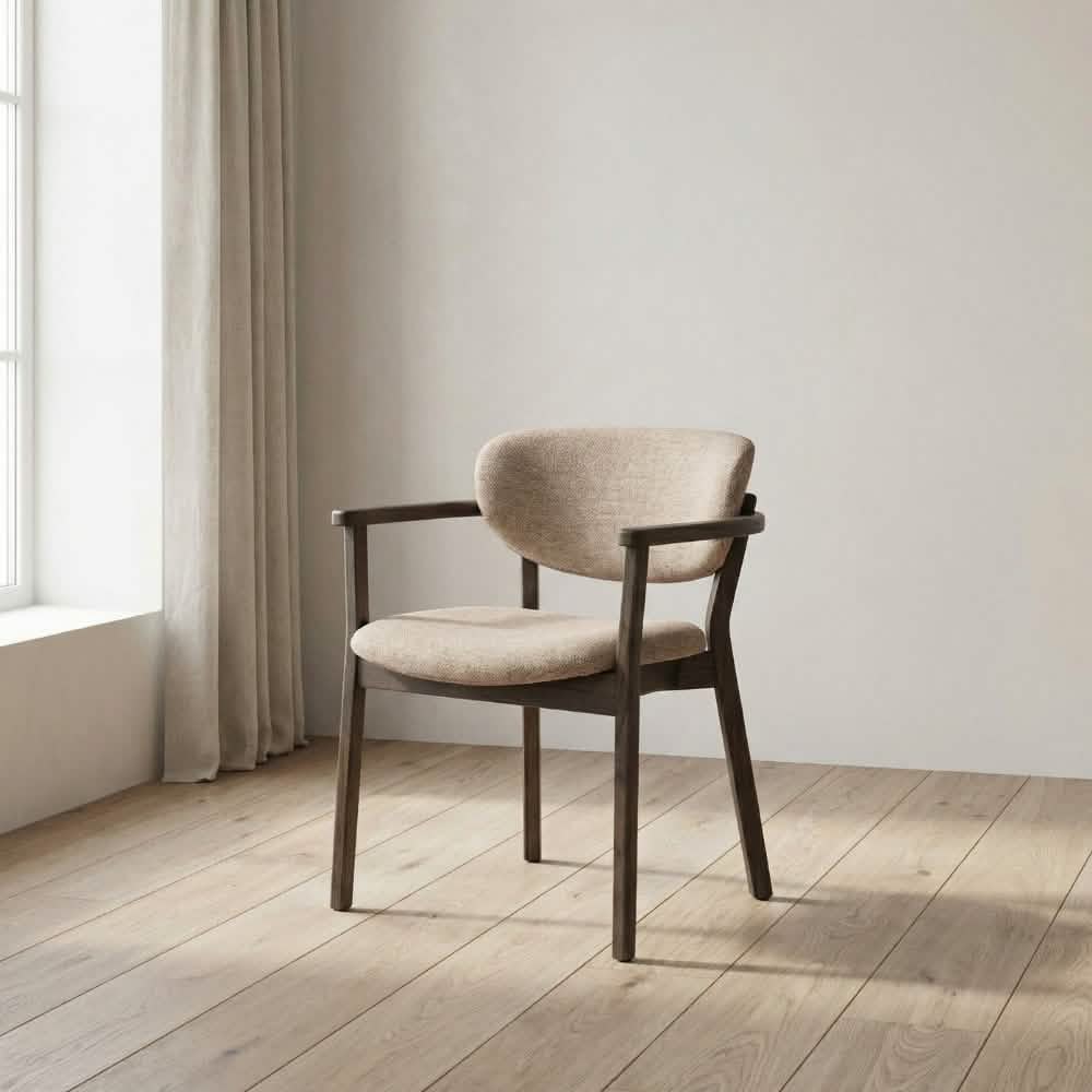 Ellie Spisebordsstol m. armlæn og beige sæde  - Smoked Eg