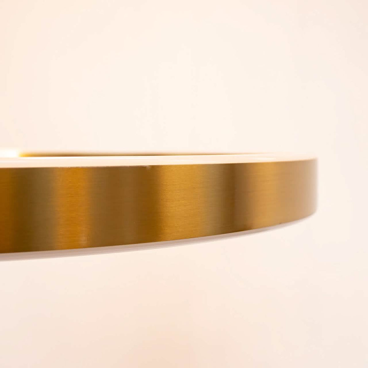 Gulvlampe - Guld Ø60 cm