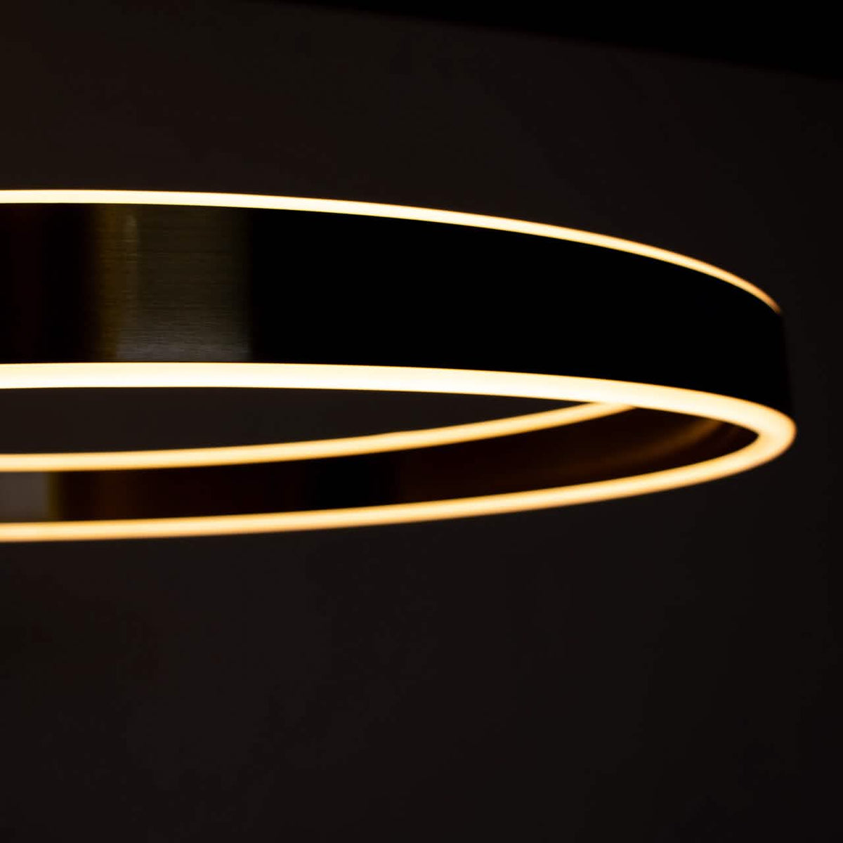 Gulvlampe - Guld Ø60 cm