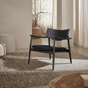 Lara Loungestol i Smoked eg m. Sort PU sæde