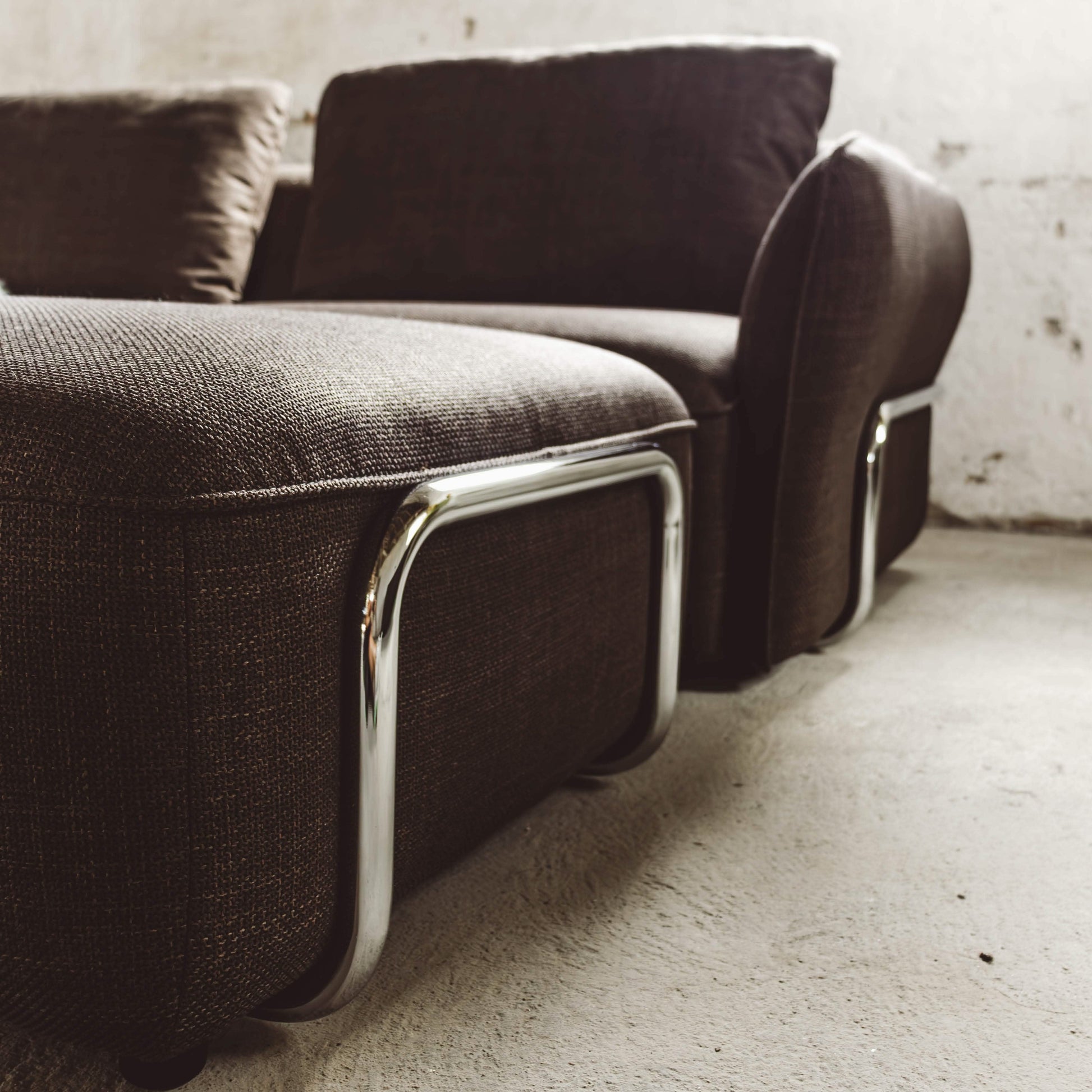 Lino Sofa m. Puf m. Chrome Stel - 230 cm - Brun