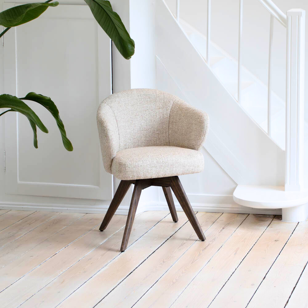 Verdal Spisebordsstol i Beige Bouclé m. Smoked eg ben