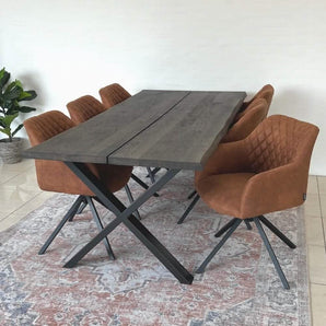 Spisebordssæt - Venus Plankebord Smoked 200 cm  + 6 stk Pau Cognac læder