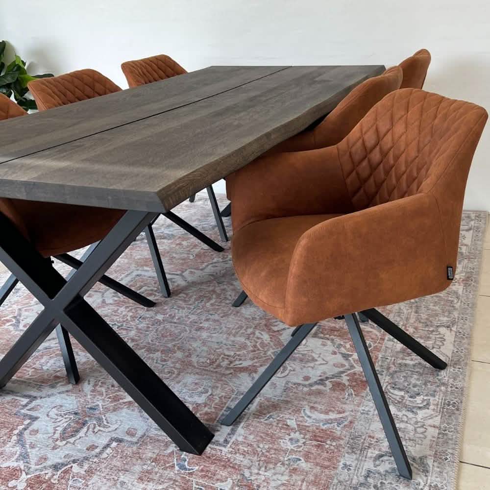 Pau Spisebordsstol med drejefunktion - Cognac microfibre - Hofstra & Wagner